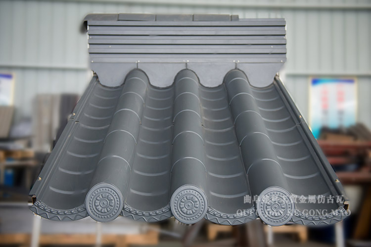 园林建筑用瓦是一种弧形瓦，具有强度高、抗冻、耐急冷急热、耐腐蚀的特点